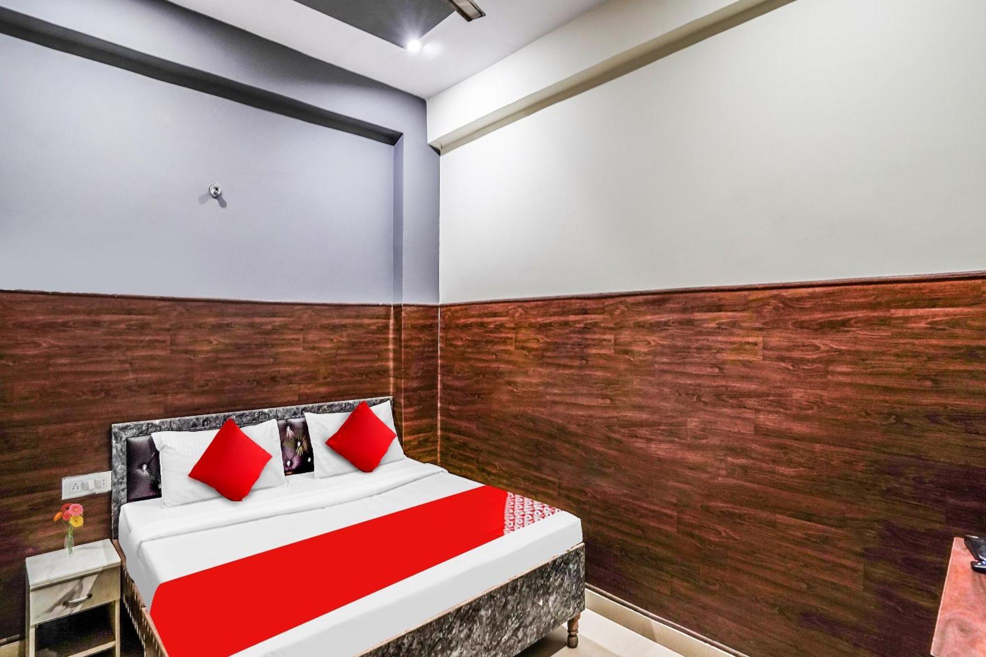 Hotel O Dream Palace Inn โนอิดา ภายนอก รูปภาพ
