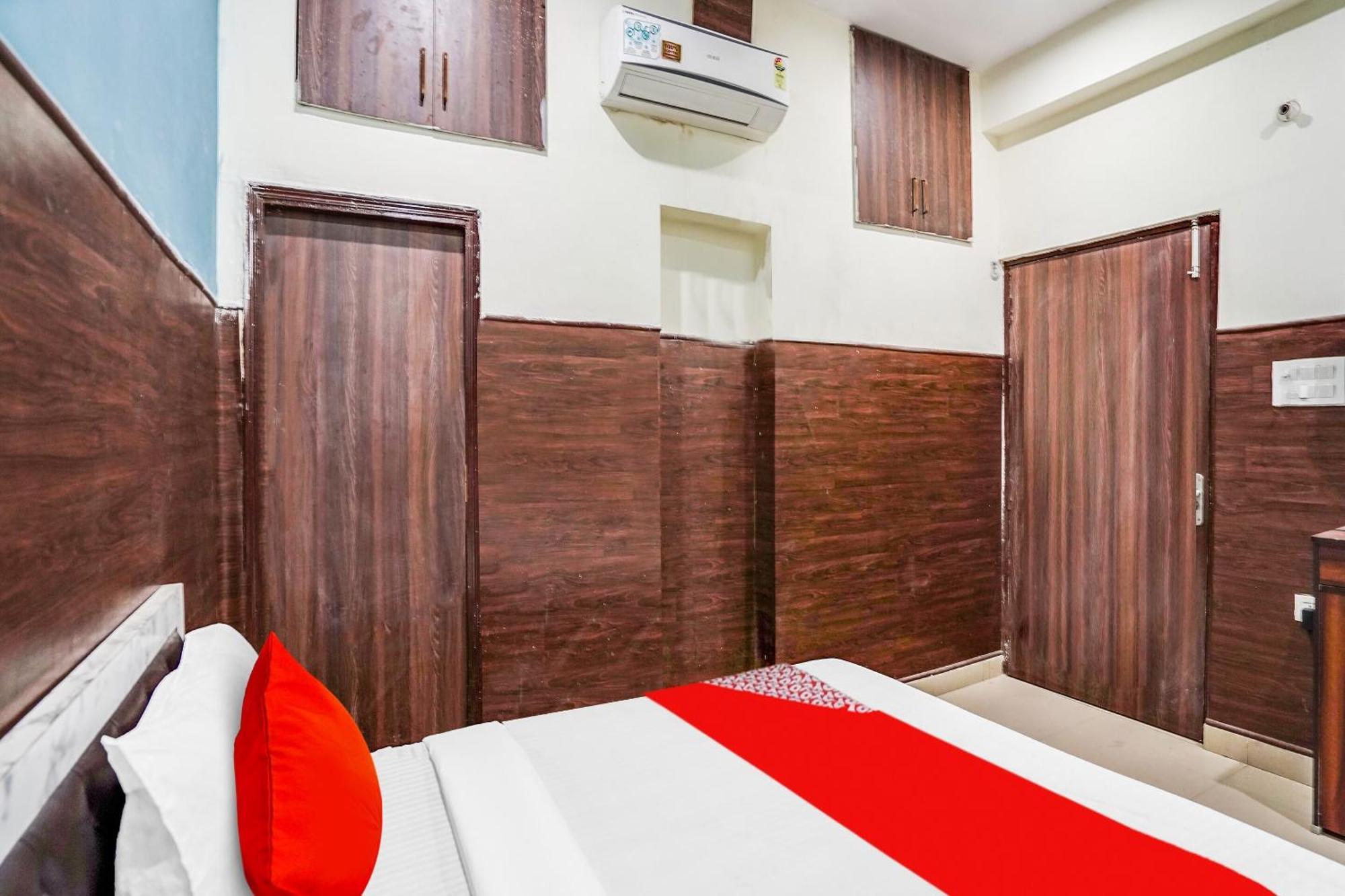 Hotel O Dream Palace Inn โนอิดา ภายนอก รูปภาพ